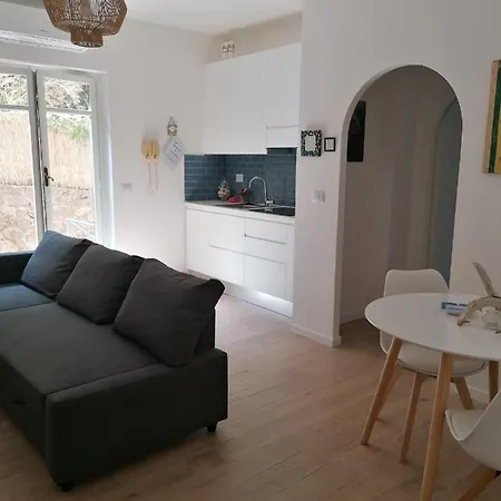 Panoramica Flat דירה
